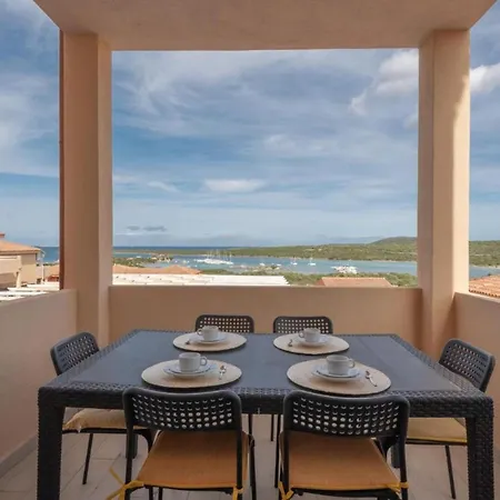 アパート Fantastico Baia De Bahas Two Bedroom Sleeps Six Num0899 マリネッラ
