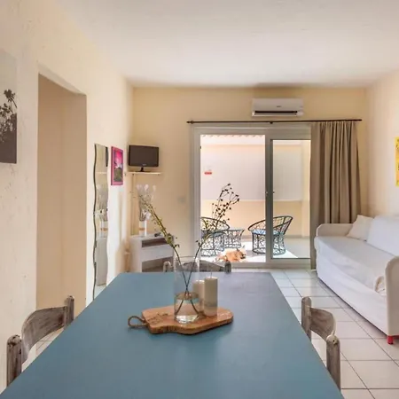 Fantastico Baia De Bahas Two Bedroom Sleeps Six Num0899 アパート