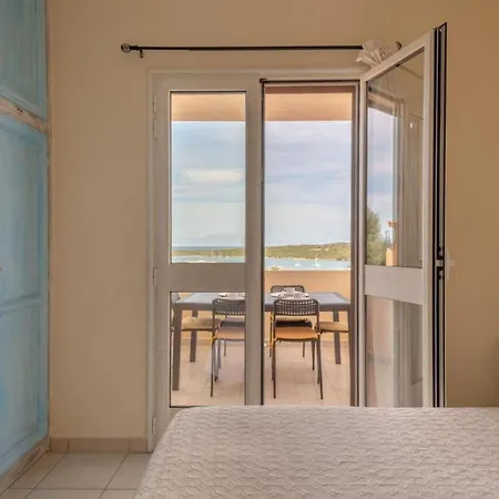 アパート Fantastico Baia De Bahas Two Bedroom Sleeps Six Num0899 *