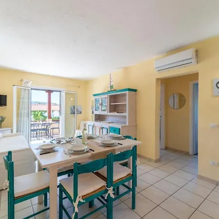 Fantastico Baia De Bahas Two Bedroom Sleeps Six Num0899 マリネッラ