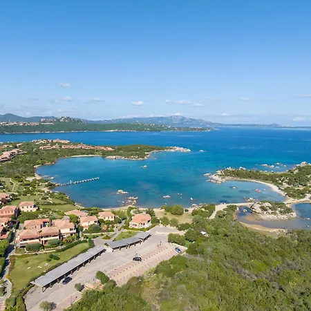 Fantastico Baia De Bahas Two Bedroom Sleeps Six Num0899 * Santa Marinella