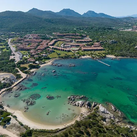 Fantastico Baia De Bahas Two Bedroom Sleeps Six Num0899