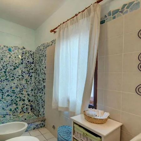 Fantastico Baia De Bahas Two Bedroom Sleeps Six Num0899 アパート *