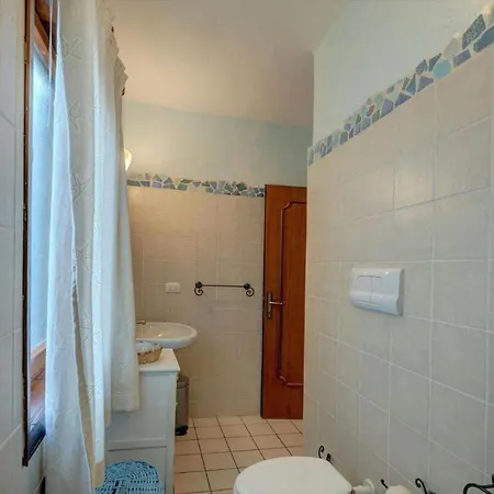 Fantastico Baia De Bahas Two Bedroom Sleeps Six Num0899 Διαμέρισμα Santa Marinella